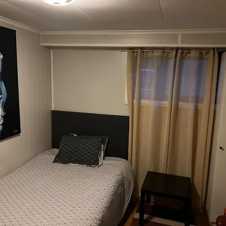2 Bedroom Tiller